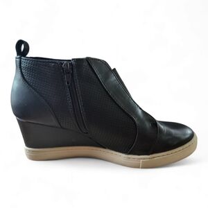 A New Day Kolie wedge sneakers Size 9.5